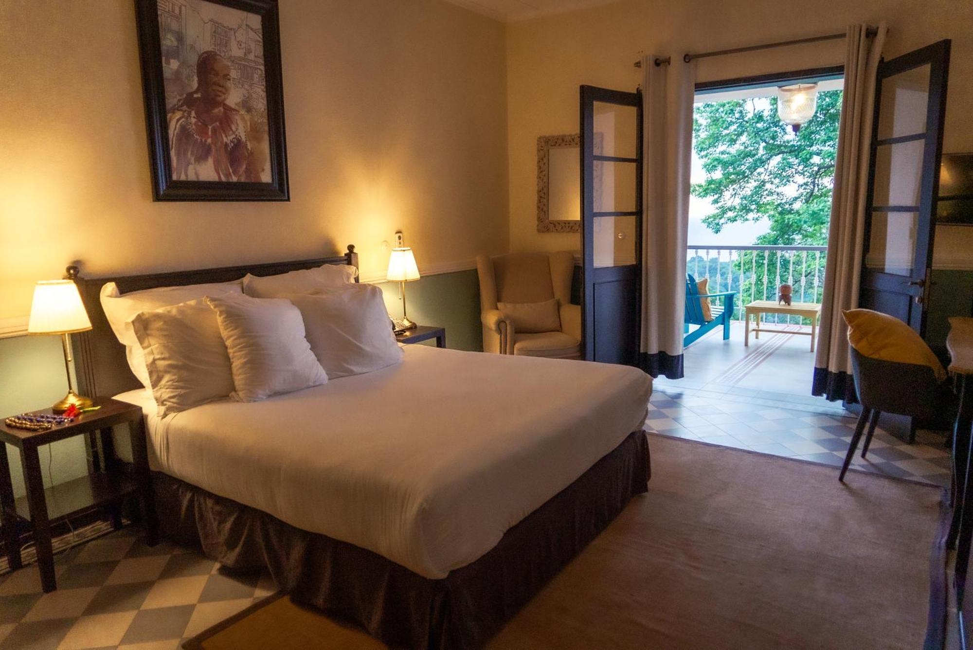 Roca Sundy - Principe Collection Guest House Santo Antonio ภายนอก รูปภาพ